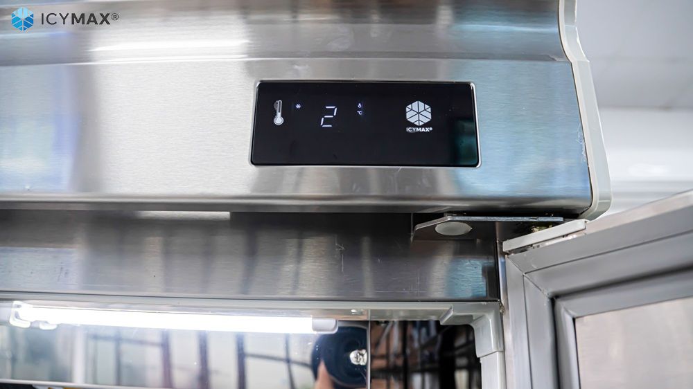 Bảng điều khiển điện tử tự động hiển thị các mã cảnh báo
